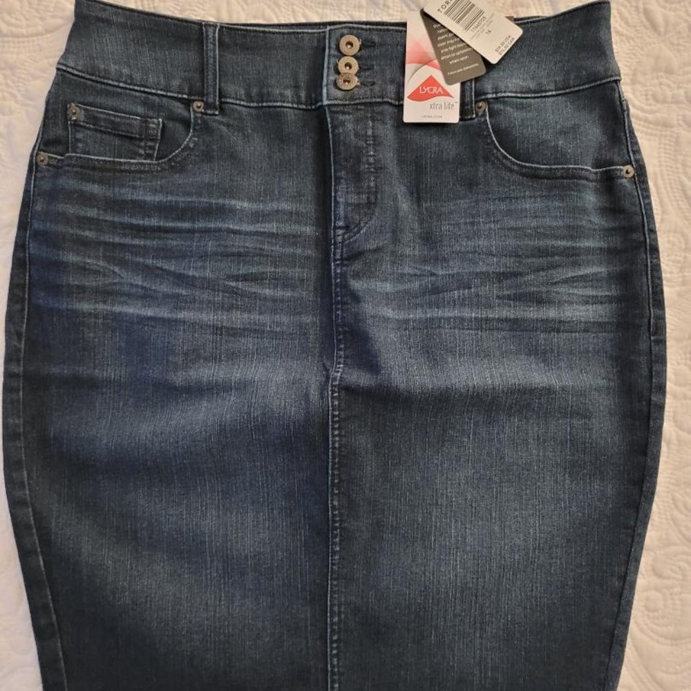 Torrid Skirt Size 16 Brand New